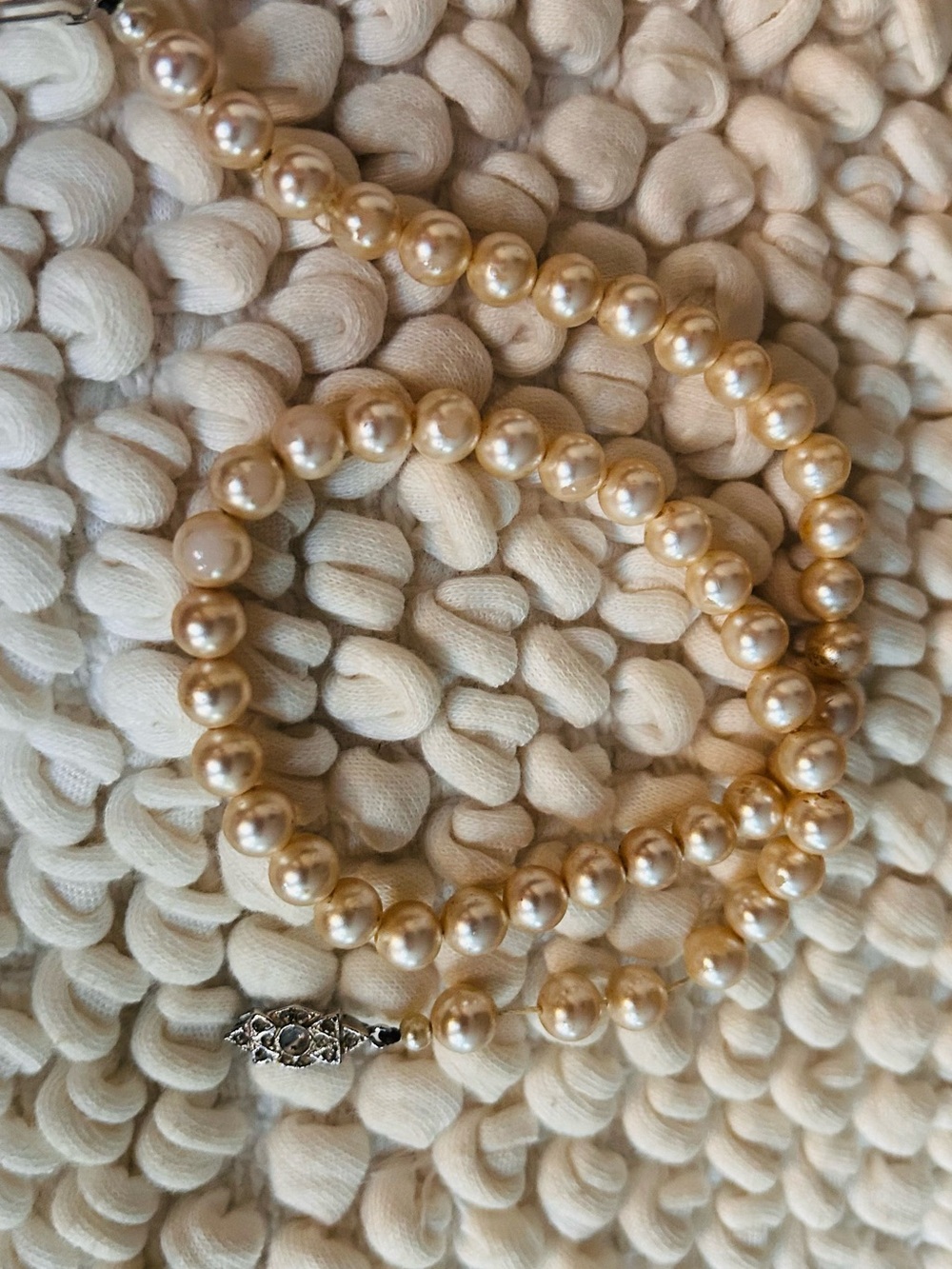 Pearl Necklace - champagne colour Elegant Women’s Jewelry